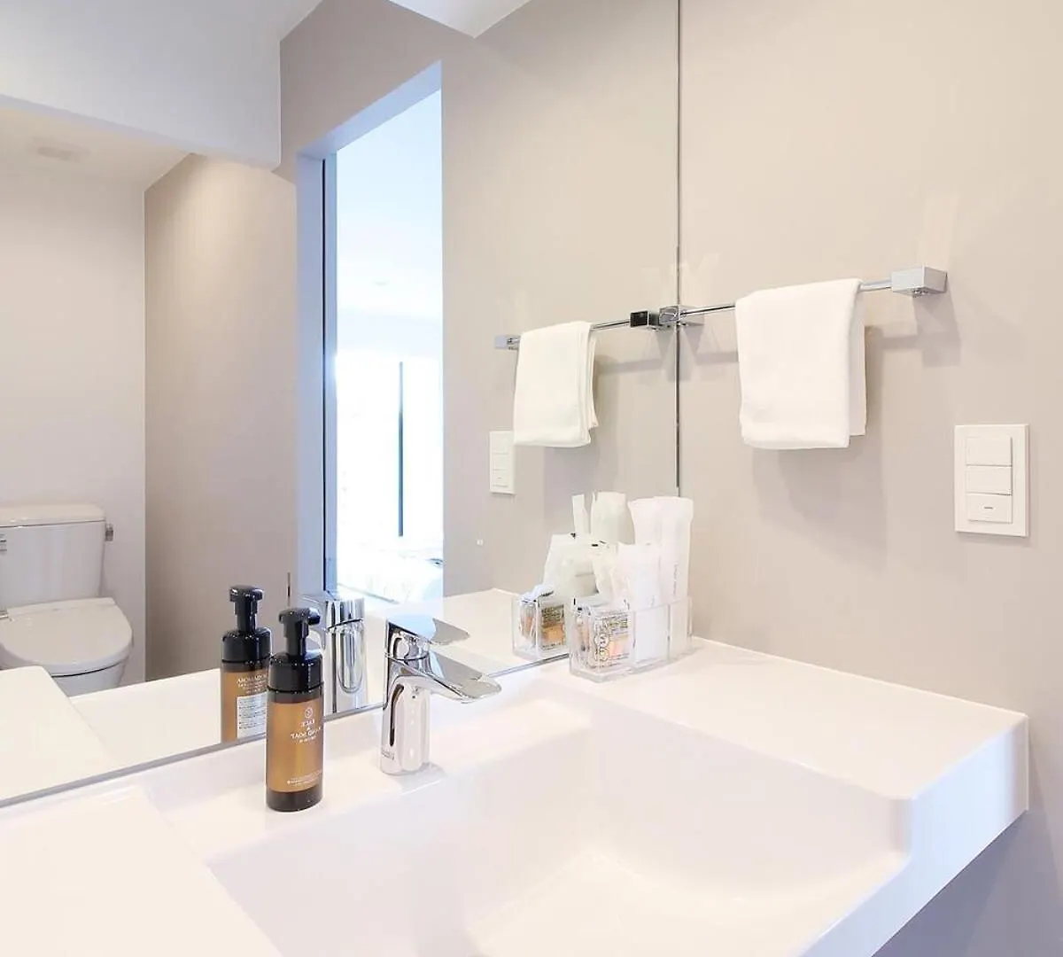 Bhotel Heiwaodori 502 - Highrise Apt Famous Hiroshima Dori 6Ppl